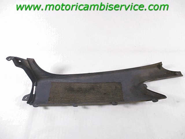 COPERTURA LATERALE DESTRA HONDA PANTHEON 150 (1998-2002)83410-KFG-D00ZB CON DIFETTO