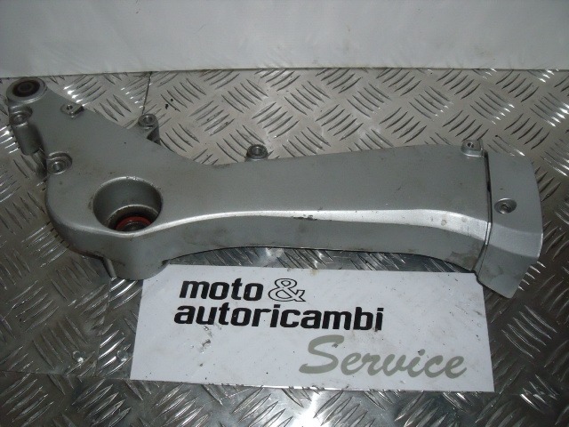RINFORZO FORCELLONE DESTRO HONDA SILVER WING 600 37 KW (2006) 52000-MCT-910 RICAMBIO USATO
