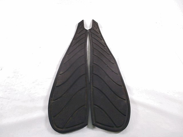 TAPETTINI POGGIA PIEDI APRILIA LEONARDO 150 (1997 - 2002)AP8139790  AP8139791 