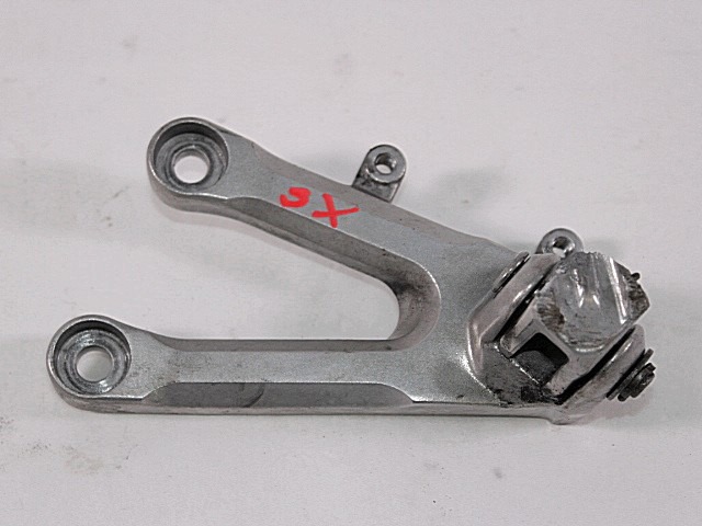 SUPPPORTO PEDANA ANTERIORE SINISTRA HONDA CBR 1000 RR SC57 2004 - 2005 50700MEL000 FRONT LEFT FOOTREST BRACKET