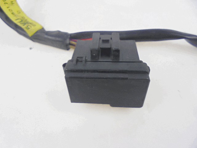 MODULO FUSIBILIERA YAMAHA T-MAX 500 ( 2004 - 2007 ) 5VU821700000 FUSE BOX