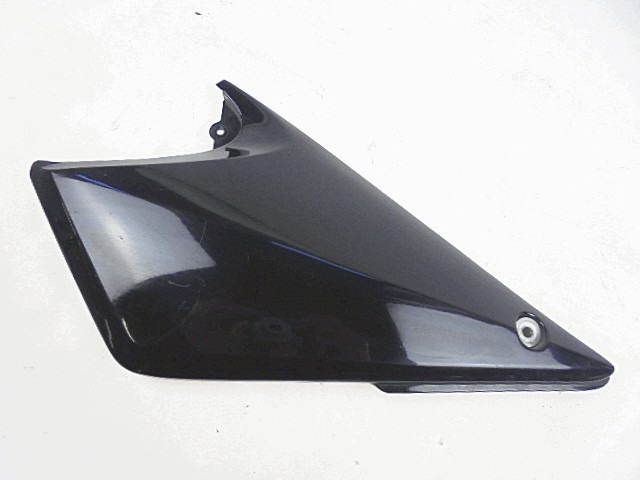 CARENA SINISTRA INFERIORE SELLA SUZUKI GSF 600 BANDIT 2000 - 2005 4721031F01019 LOWER SADDLE LEFT FAIRING CON DIFETTO