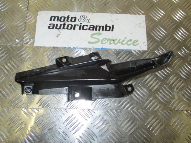 INSERTO CARENATURA ANTERIORE LATERALE  DESTRA HONDA CBR 500R (2016) 64230-MJW-J00 PC44E KW35 KM320 