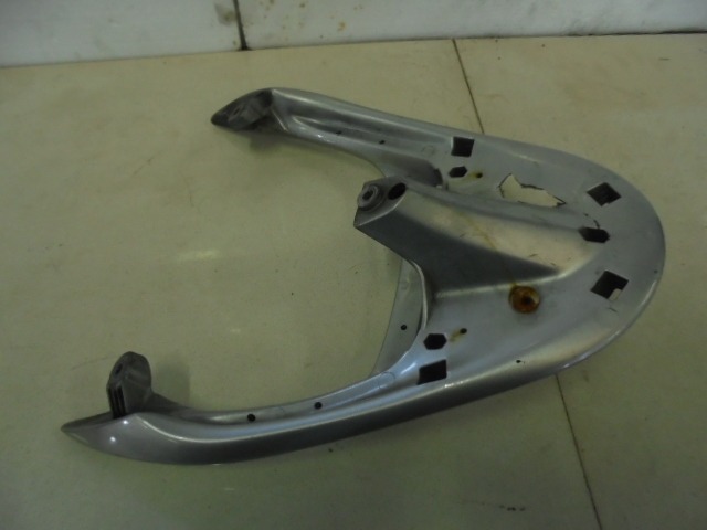 TELAIO MANIGLIA POSTERIORE PIAGGIO BEVERLY 200 14KW (2002) 5776010095 RICAMBIO USATO DANNEGGIATA (VEDI FOTO) 