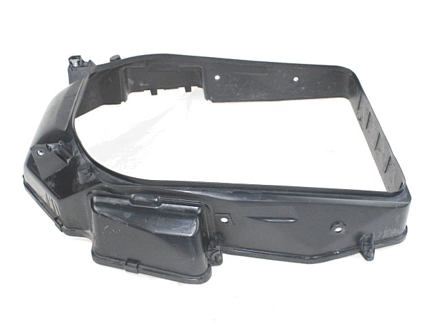 VASCA SOTTOSELLA PARTE SUPERIORE SUZUKI BURGMAN 400 2006 - 2007 9222105H02 UPPER UNDERSADDLE BOX