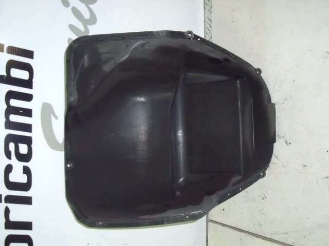 VASCA PORTA OGGETTI COVER MOTORE APRILIA ATLANTIC 500 (2005) 1-000-059-500 