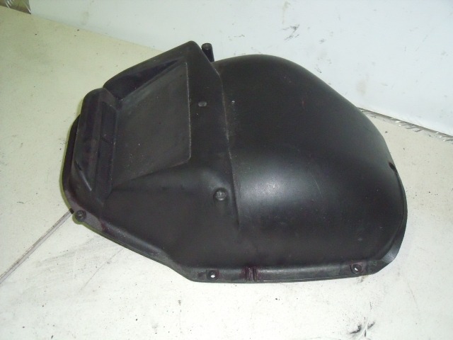 VASCA PORTA OGGETTI COVER MOTORE APRILIA ATLANTIC 500 (2005) 1-000-059-500 