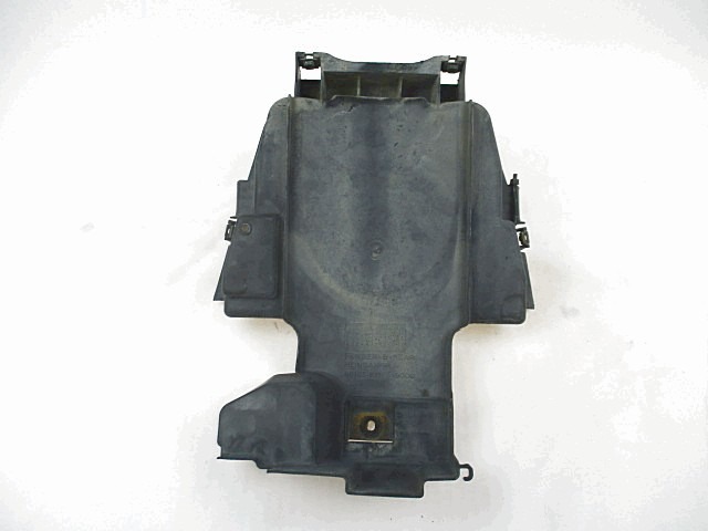 PARAFANGO POSTERIORE HONDA DYLAN 125 (2002-2006)80105-KGF-900