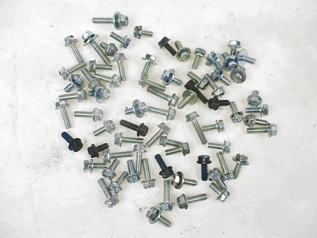 SET BULLONI YAMAHA T-MAX 530 2012 - 2014 BOLTS SET