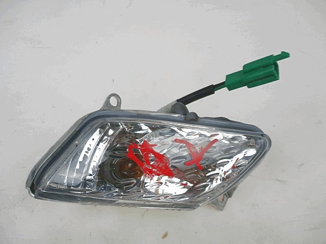 FRECCIA ANTERIORE DESTRA YAMAHA X-MAX 125 2006-2010 1B9H33100000  FRONT RIGHT FLASHER LIGHT