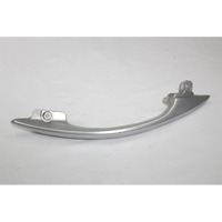 MANIGLIA PASSEGGERO SINISTRA SUZUKI BURGMAN AN 400 2004 - 2005 4623014G00 REAR LEFT PILLION HANDLE LEGGERI GRAFFI