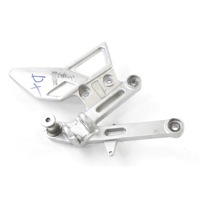 YAMAHA TZR 50 5WXF744300LK STAFFA PEDANA ANTERIORE DESTRA FRONT RIGHT FOOTREST HOLDER CON GRAFFI