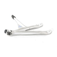 HONDA VFR 800 F 50671MJMD00 STAFFA PEDANA POSTERIORE DESTRA RC97 14 - 16 REAR RIGHT FOOTREST HOLDER LEGGERI SEGNI DI USURA