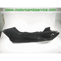 CARENA POGGIA PIEDI LATERALE SINISTRA YAMAHA MAJESTY YP400 ABS (2011 - 14) 5RU274880000 STRISCIATA