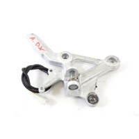 APRILIA SHIVER 900 894584 STAFFA PEDANA ANTERIORE DESTRA 17 - 20 FRONT RIGHT FOOTREST HOLDER SEGNI DI USURA