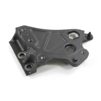 YAMAHA MT-07 B34274A30000 ADATTATORE STAFFA PEDANA SINISTRA RM18 19 - 20 LEFT FOOTREST BRACKET ADAPTER