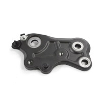 YAMAHA MT-07 B34274A40000 ADATTATORE STAFFA PEDANA DESTRA RM18 19 - 20 RIGHT FOOTREST BRACKET ADAPTER