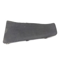 PIAGGIO VESPA LX 125 299236 TAPPETINO CENTRALE PEDANA 05 - 11 FOOTBOARD CENTRAL MAT LEGGERI SEGNI DI USURA