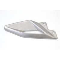 TRIUMPH STREET TRIPLE RS 765 T2081617 PARATACCO BATTITACCO DESTRA 20 - 22 RIGHT HEEL GUARD