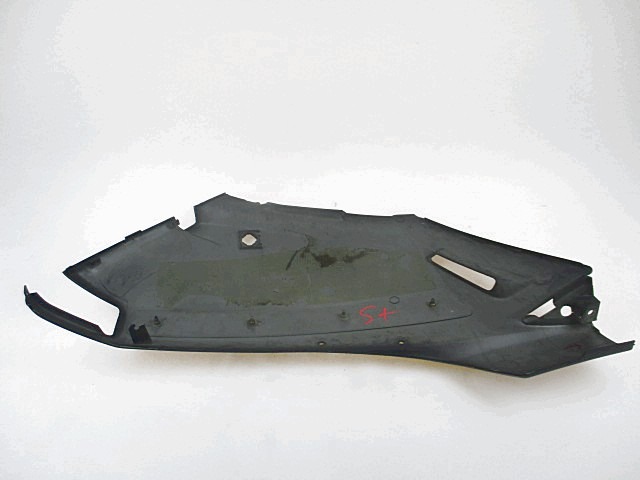 CARENA LATERALE POSTERIORE SINISTRA PEUGEOT SV 50 EXECUTIVE LEFT SIDE REAR FAIRING DA RIVERNICIARE E RIPARARE 