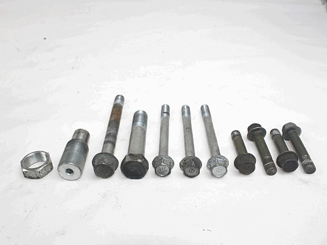 SET BULLONERIA VITI FISAAGGIO TELAIO FORCELLONE YAMAHA T-MAX XP 500 2004 - 2007 FRAME SWINGARM BOLTS