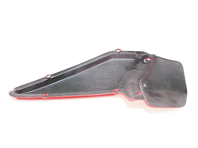 COVER LATERALE SINISTRA INFERIORE SELLA MOTO GUZZI BREVA V 750 IE GU32579210 LEFT SIDE LOWER SADDLE COVER ATTACCO DANNEGGIATO