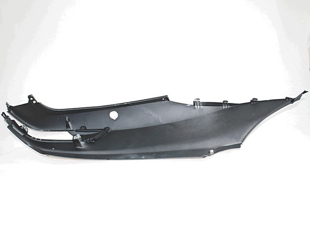 CARENA LATERALE SINISTRA PIAGGIO MP3 IE SPORT LT ABS 2014 - 2016 1B002010 LEFT SIDE REAR FAIRING DA RIPARARE E RIVERNICIARE