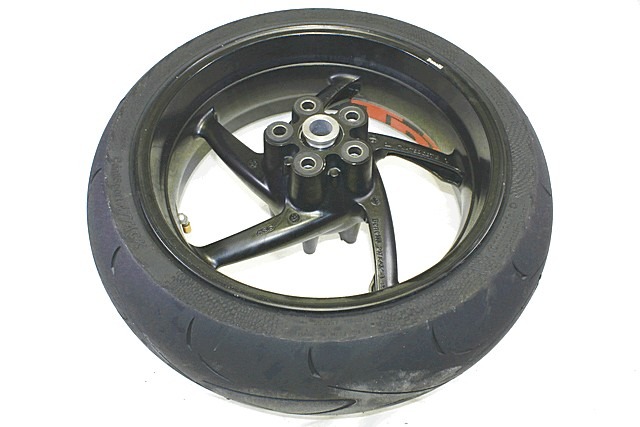 CERCHIO RUOTA POSTERIORE 17 POLLICI BENELLI TNT TORNADO NAKED TRE 899 S 2008 - 2011 R30037210100E REAR WHEEL CON LEGGERI GRAFFI