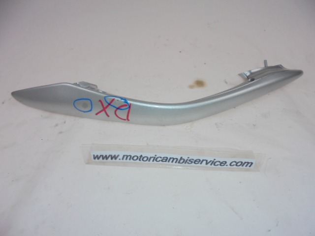 MANIGLIA PASSEGGERO DESTRA SUZUKI BURGMAN AN 400 I.E. (2004) 4621014G00YC2 RIGTH HANDLE PILLION STRISCIATA