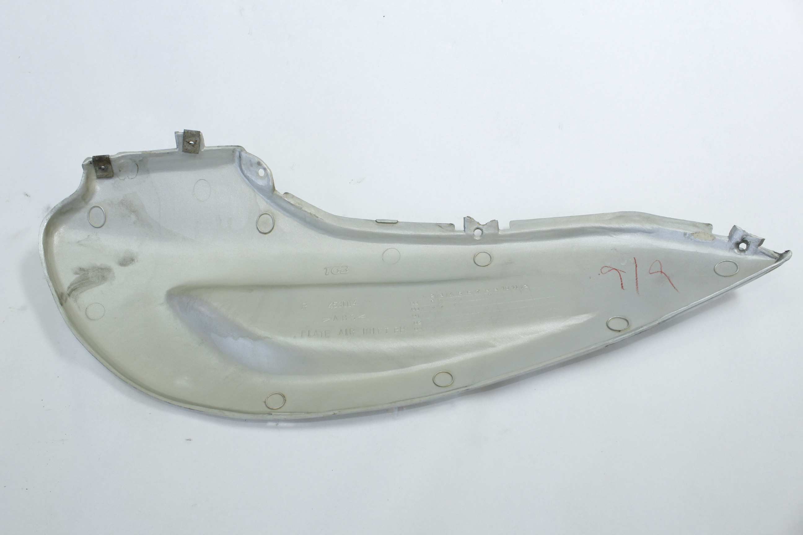 CARENA CENTRALE DESTRA TGB F409 150 453004 RIGHT SIDE CENTRAL FAIRING CON GRAFFI ATTACCO DANNEGGIATI