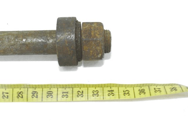 PERNO RUOTA CM 33.5 PER MOTO D'EPOCA WHEEL AXLE DA RESTAURARE 