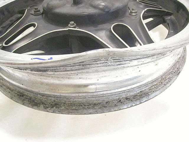 CERCHIO RUOTA POSTERIORE 17 X 2.50 HONDA GOLD WING GL 1100 1980 - 1983 42650-463-670 REAR WHEEL DANNEGGIATO CON GRAFFI