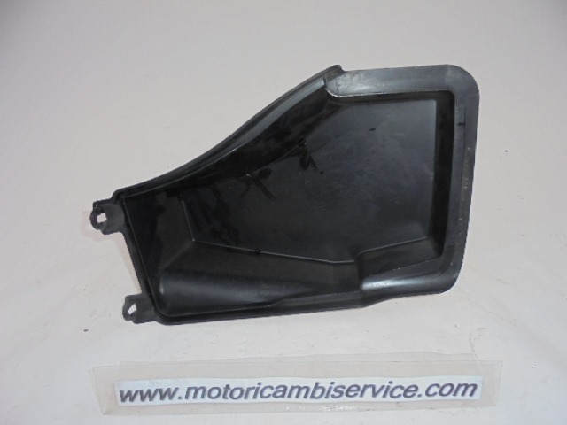 SCATOLA DI COPERTURA INTERNA SUZUKI BURGMAN AN 650 (2003) 92112-10G00-000 COVER BOX INNER