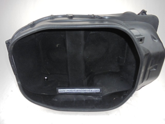 PORTAOGGETTI SUZUKI BURGMAN AN 650 (2003) 92211-10G01-000 92221-10G00-000 HELMET BOX