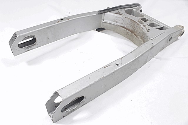 FORCELLONE POSTERIORE DUCATI ST2 1997 - 2002 37010211B REAR SWINGARM CON SEGNI DI USURA