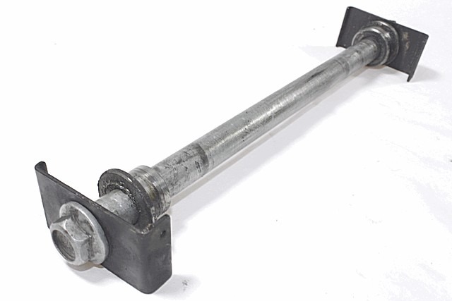 PERNO RUOTA POSTERIORE KAWASAKI Z 750 2003 - 2006 410680023 REAR WHEEL AXLE