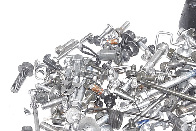 SET VITI BULLONERIA GENERICO SUZUKI GSR 600 2006 - 2011 BOLTS SET