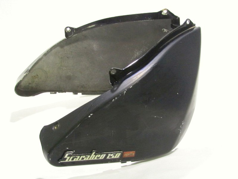 CARENA CENTRALE INFERIORE SELLA APRILIA SCARABEO 150 1999 - 2002 AP8148767 LOWER SADDLE FAIRING DA VERNICIARE