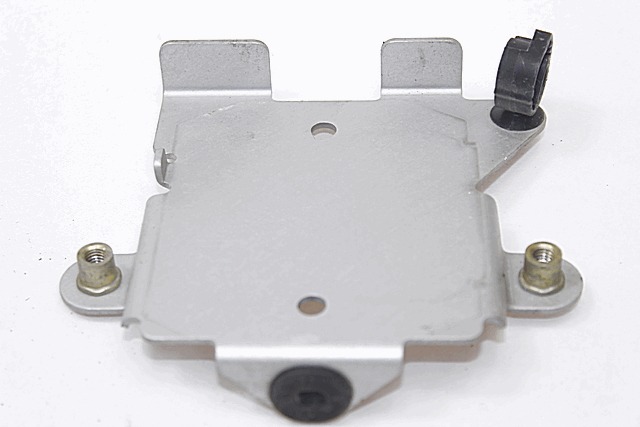 SUPPORTO REGOLATORE DI TENSIONE YAMAHA FZ6 2004 - 2007 5VX2128A0000 VOLTEGE REGULATOR BRACKET