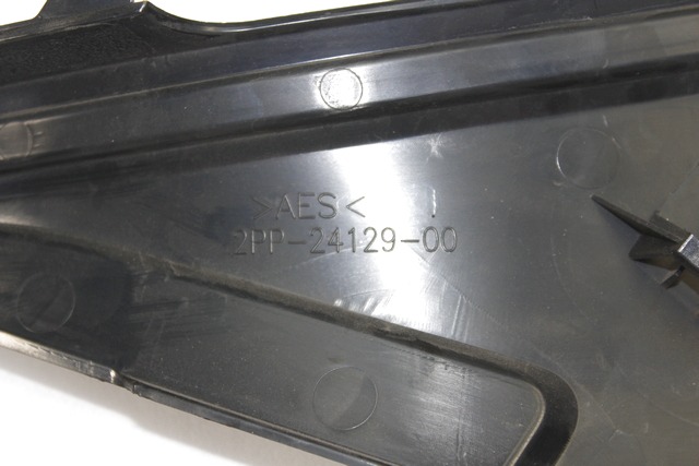 FINCHETTO COVER SINISTRA SERBATOIO YAMAHA MT-09 TRACER 900 ABS 2015 - 2016 2PP241290100 LEFT FUEL TANK COVER CON PICCOLA CREPA
