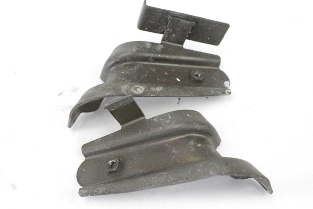 SUPPORTI PEDANA YAMAHA MAJESTY 250 DX YP250D 1998 - 2002 4HC274520100 4HC274620100 FOOTBOARD BRACKETS