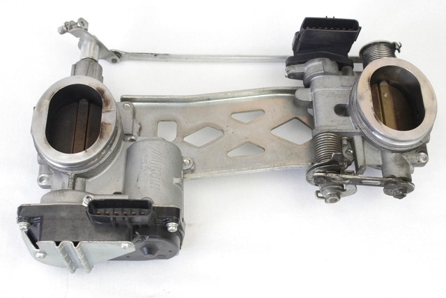 CORPO FARFALLATO DUCATI MULTISTRADA 1200 S TOURING 2010 - 2012 28240871A THROTTLE BODY ATTACCO CONNETTORE DANNEGGIATO