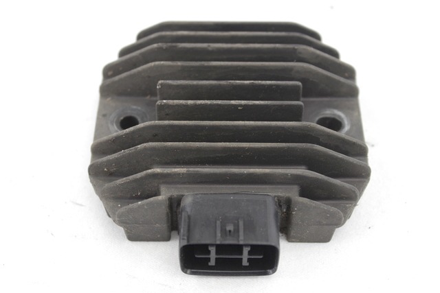 REGOLATORE DI TENSIONE YAMAHA X-MAX YP 250 RA ABS 2014 - 2016 5BN819600000 VOLTAGE REGULATOR
