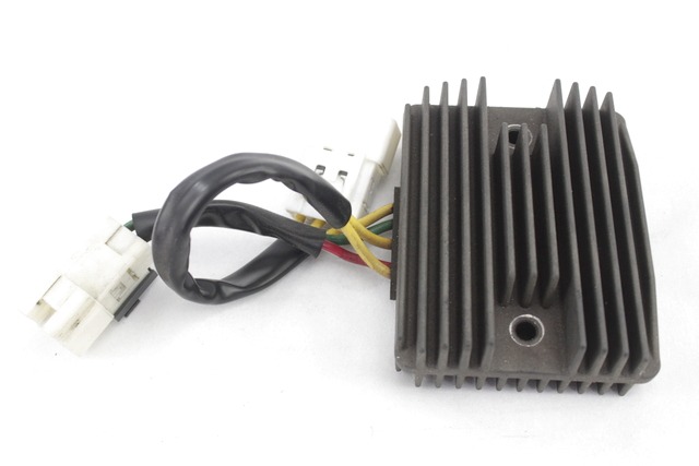 REGOLATORE DI TENSIONE PIAGGIO BEVERLY 300 2010 - 2016 641711 VOLTAGE REGULATOR