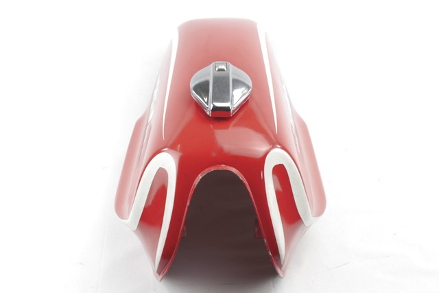 DUCATI SPORT 500 DESMO SERBATOIO CARBURANTE 76 - 84 FUEL TANK LEGGERI SEGNI DI USURA