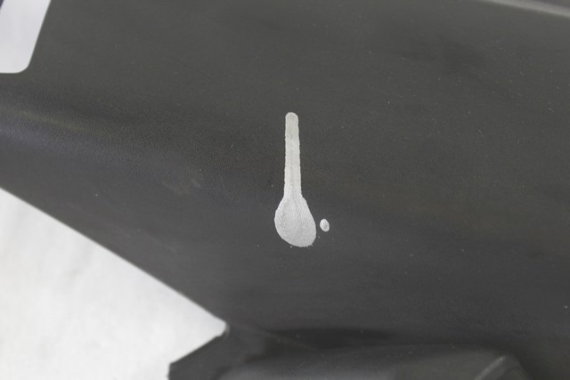 YAMAHA X-MAX YP 250 R 1B9F74870000 COVER SOTTOPEDANA POSTERIORE DESTRA 06 - 10 RIGHT LOWER FOOTBOARD COVER CON MACCHIA