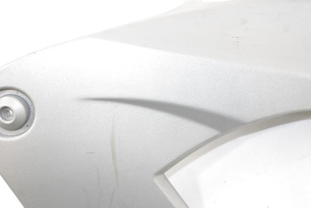 MALAGUTI MADISON 125 1-000-297-015 COVER DESTRA TUNNEL PEDANA 99 - 01 RIGHT CENTRAL COVER LEGGERI SEGNI DI USURA
