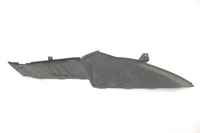 MALAGUTI MADISON 125 1-000-297-014 RIVESTIMENTO TUNNEL SINISTRA 99 - 01 LEFT TUNNEL COVER 