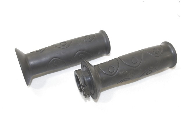 MALAGUTI MADISON 125 1-000-298-895 1-000-296-264 SET MANOPOLE 99 - 01 HANDLEBAR GRIPS