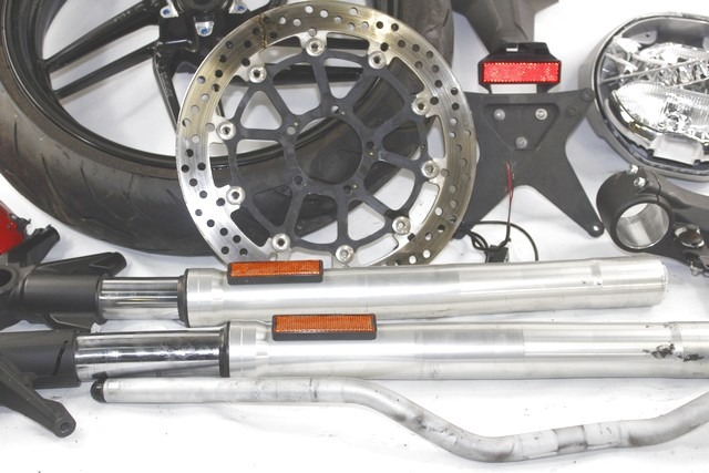 DUCATI MONSTER 797 SET PARTI DANNEGGIATE INCIDENTATE 17 - 18 CRASHED PARTS